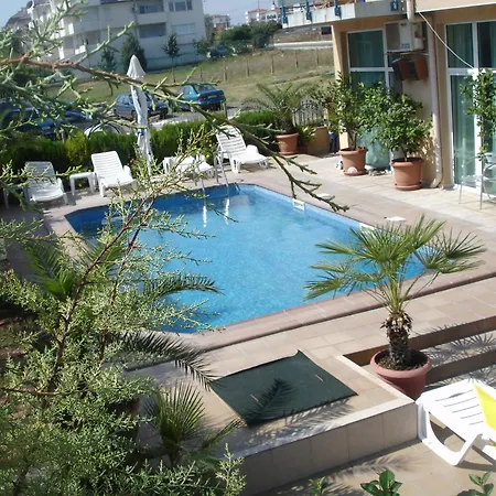 فندق Riviera 2*